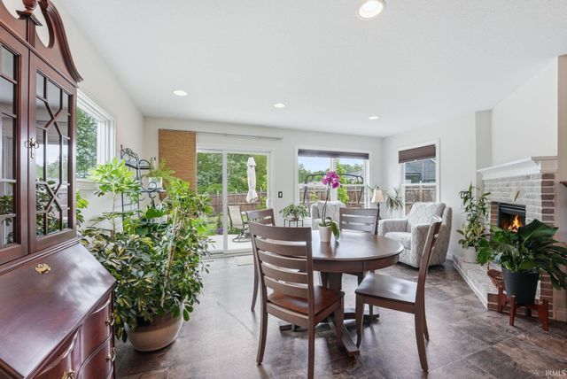 1489 Centerbrook Drive, New Haven, IN 46774