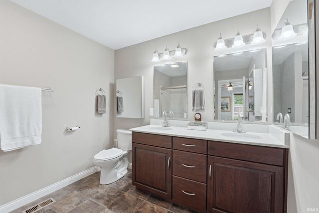 1489 Centerbrook Drive, New Haven, IN 46774