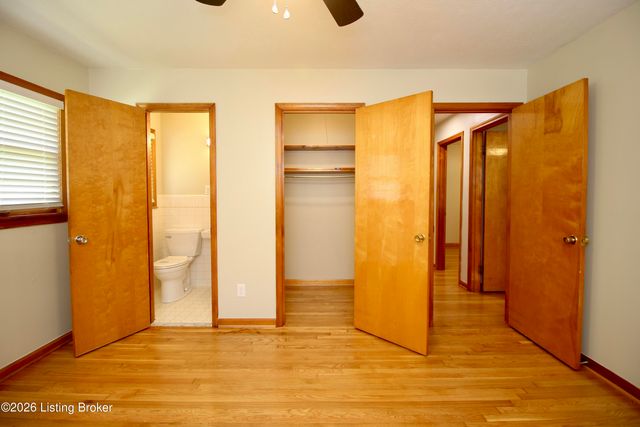 2313 Peaslee Rd, Louisville, KY 40216