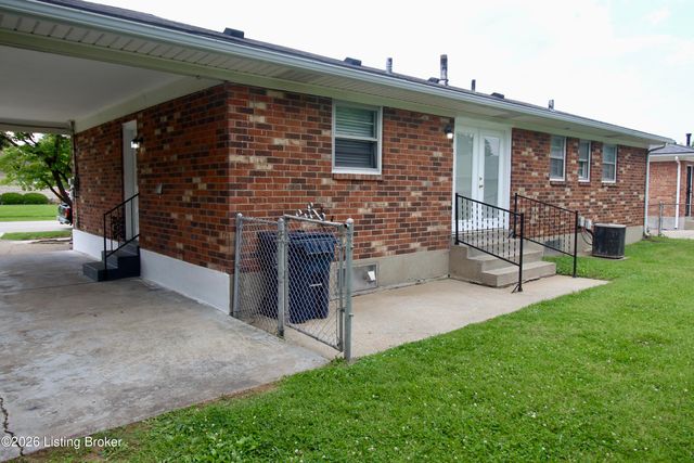 2313 Peaslee Rd, Louisville, KY 40216