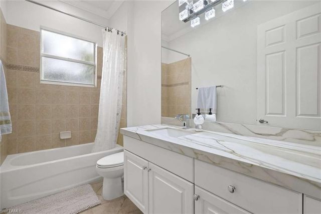 7080 Bergamo WAY # 201, Fort Myers, FL 33966