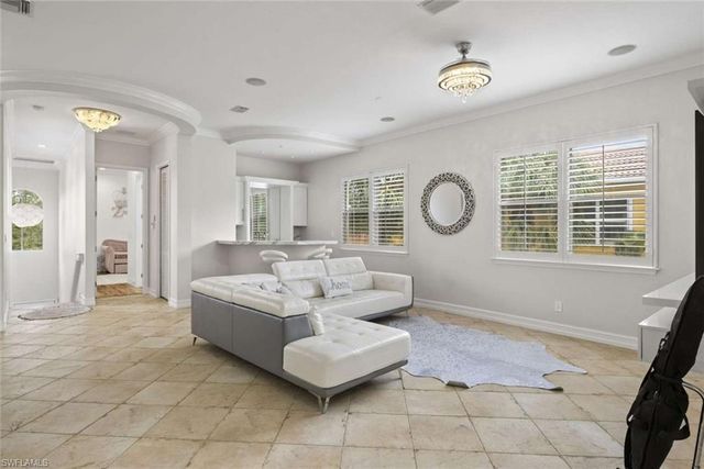 7080 Bergamo WAY # 201, Fort Myers, FL 33966