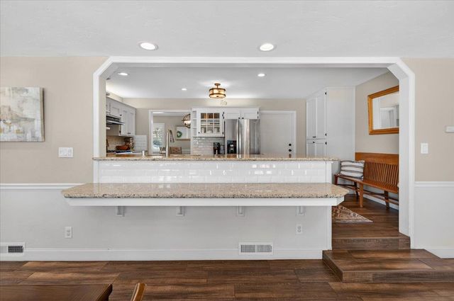 1544 N De Wolf Avenue, Fresno, CA 93737