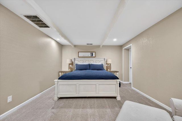 1544 N De Wolf Avenue, Fresno, CA 93737