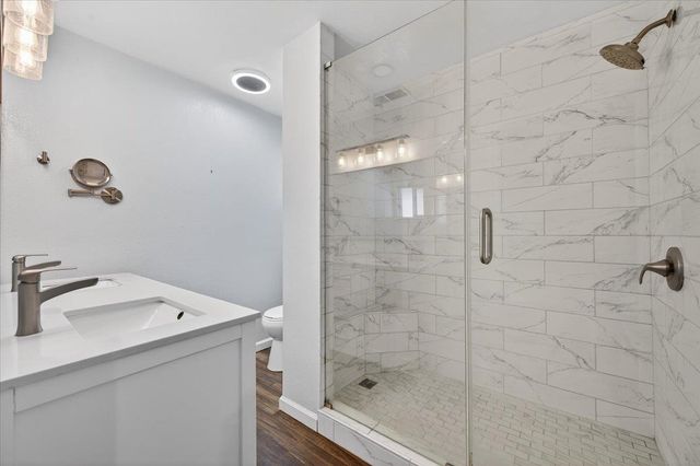 1544 N De Wolf Avenue, Fresno, CA 93737