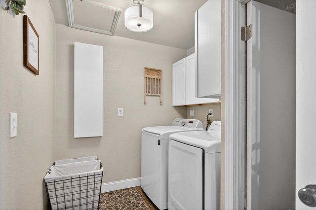 1544 N De Wolf Avenue, Fresno, CA 93737