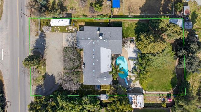 1544 N De Wolf Avenue, Fresno, CA 93737