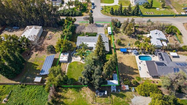 1544 N De Wolf Avenue, Fresno, CA 93737