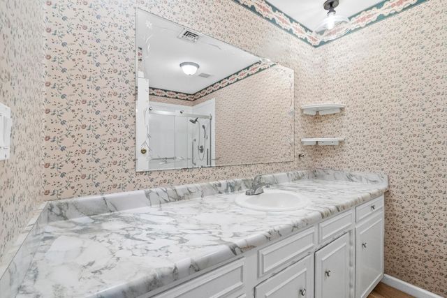 1311 Oak Street, Anahuac, TX 77514