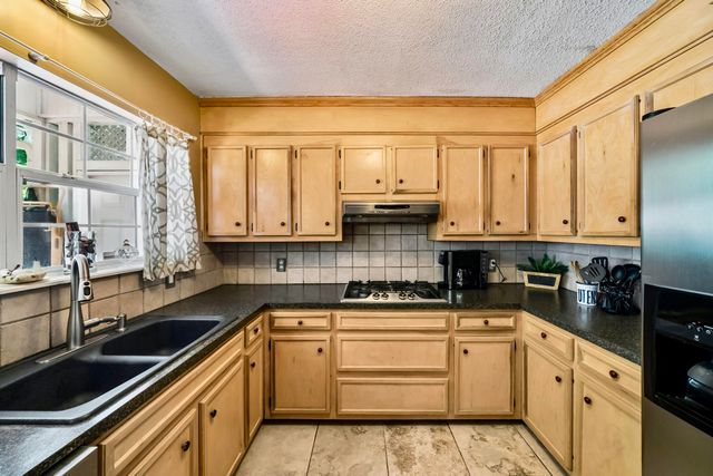 1882 Central Park Road, Charleston, SC 29412