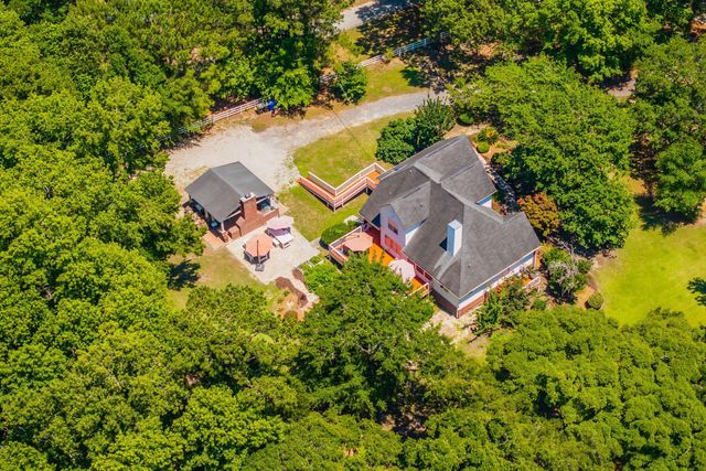 1882 Central Park Road, Charleston, SC 29412