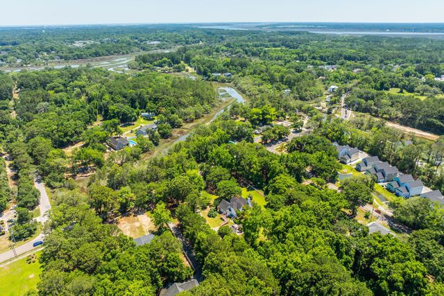 1882 Central Park Road, Charleston, SC 29412