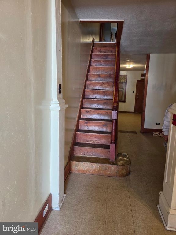 532 GRANT ST, CAMDEN, NJ 08102 — photo 3