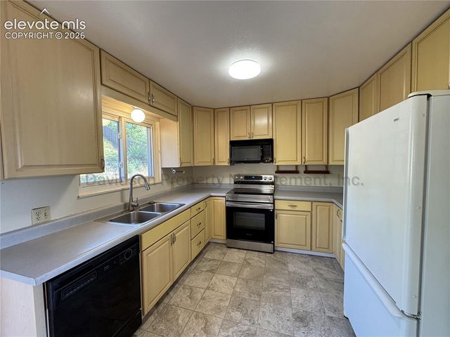 1429 Auburn Drive, Colorado Springs, CO 80909