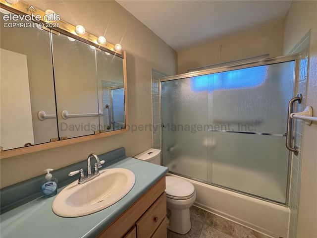 1429 Auburn Drive, Colorado Springs, CO 80909