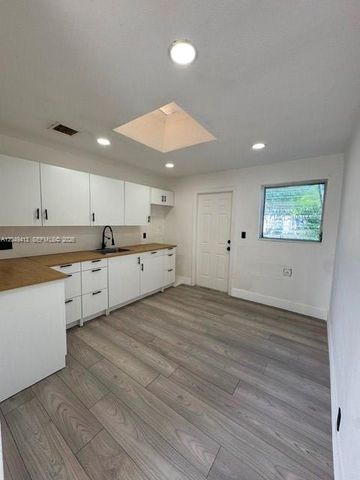 26 Virginia Road, West Park, FL 33023