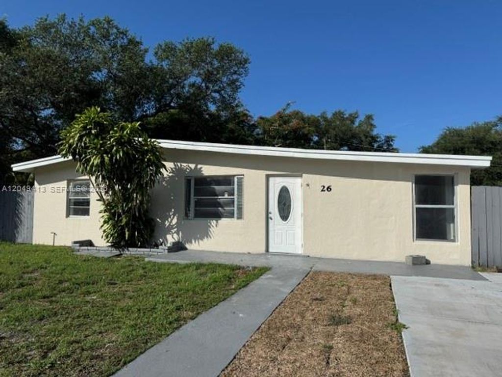 26 Virginia Road, West Park, FL 33023