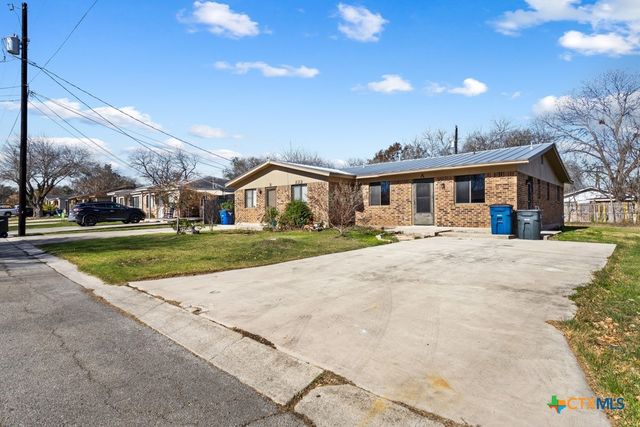 222 Redbud Lane A, New Braunfels, TX 78130