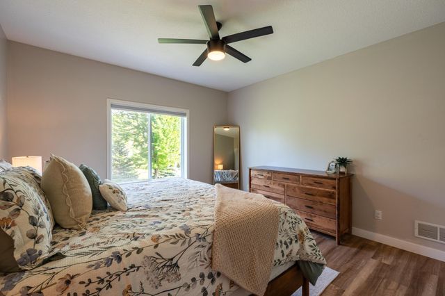 17664 Fieldfare Way, Farmington, MN 55024