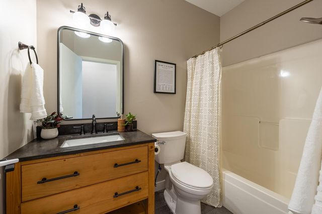 17664 Fieldfare Way, Farmington, MN 55024