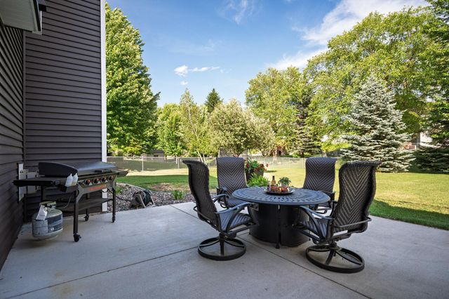 17664 Fieldfare Way, Farmington, MN 55024