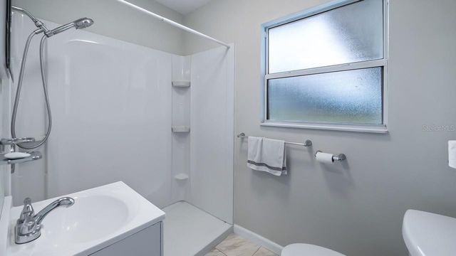 510 N PALM AVENUE, Howey In The Hills, FL 34737