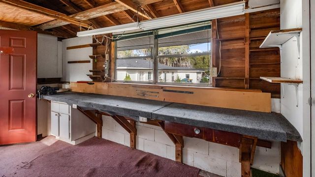 510 N PALM AVENUE, Howey In The Hills, FL 34737