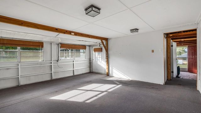 510 N PALM AVENUE, Howey In The Hills, FL 34737