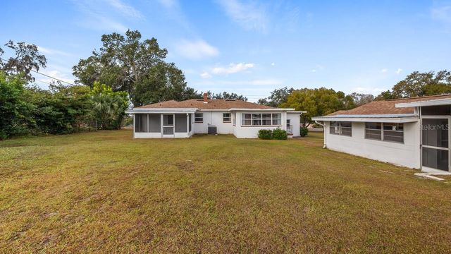 510 N PALM AVENUE, Howey In The Hills, FL 34737
