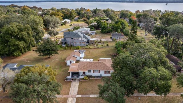 510 N PALM AVENUE, Howey In The Hills, FL 34737