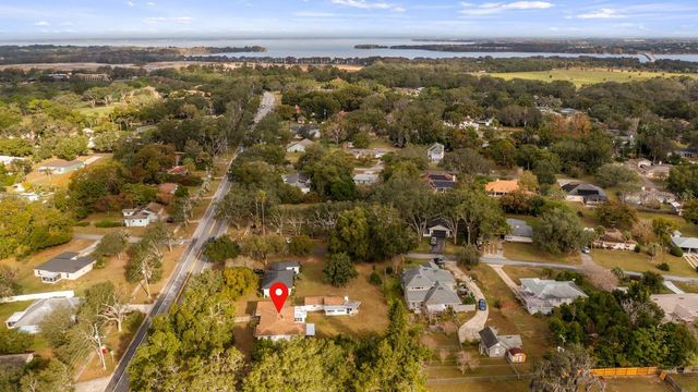 510 N PALM AVENUE, Howey In The Hills, FL 34737