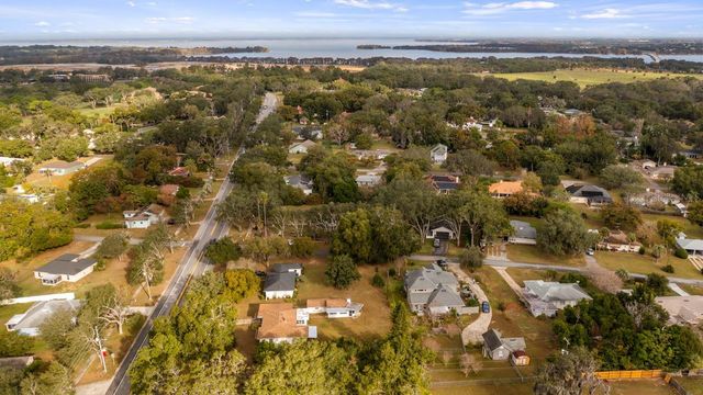 510 N PALM AVENUE, Howey In The Hills, FL 34737