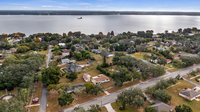 510 N PALM AVENUE, Howey In The Hills, FL 34737