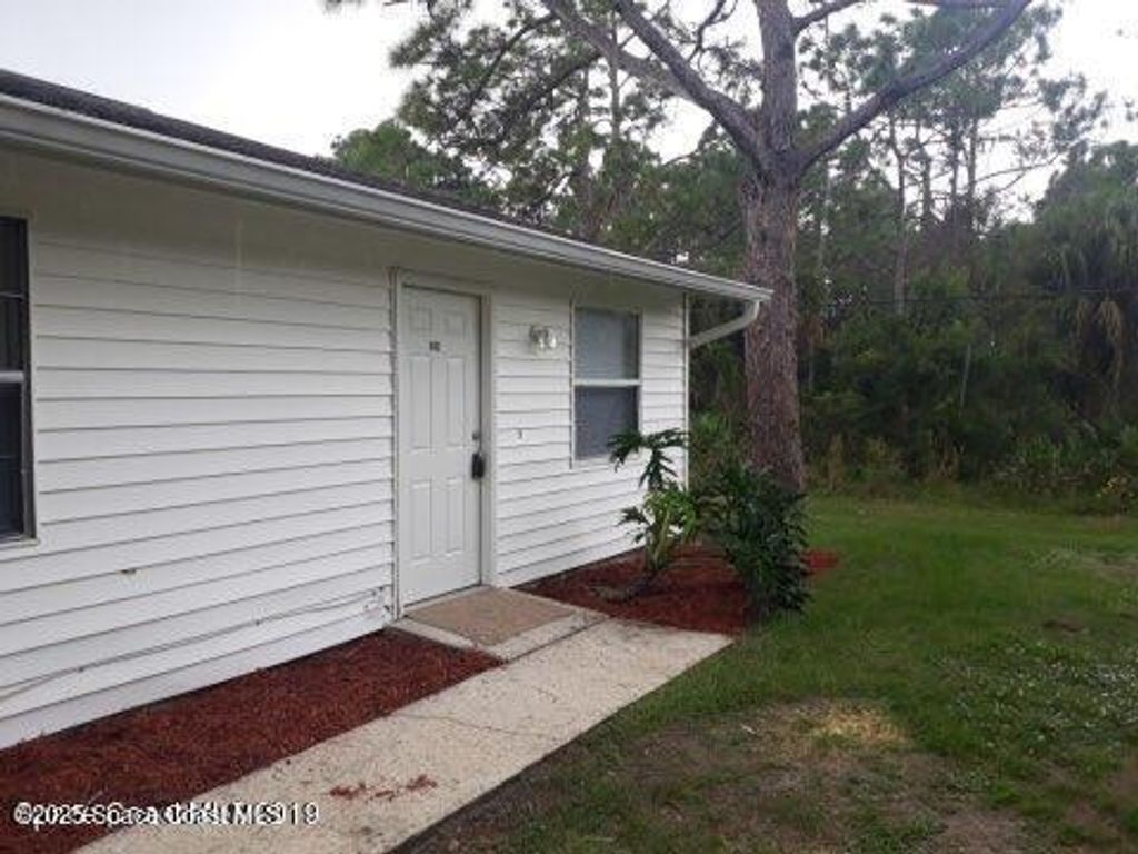 1961 Convair Street SE 102, Palm Bay, FL 32909
