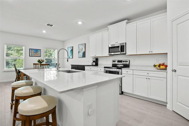 2208 NW 89TH WAY, Gainesville, FL 32606