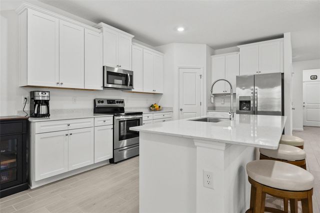 2208 NW 89TH WAY, Gainesville, FL 32606