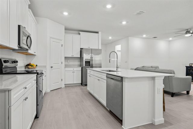 2208 NW 89TH WAY, Gainesville, FL 32606