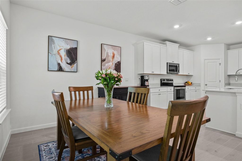 Image 11 of property listing at 2208 NW 89TH WAY, Gainesville, FL 32606