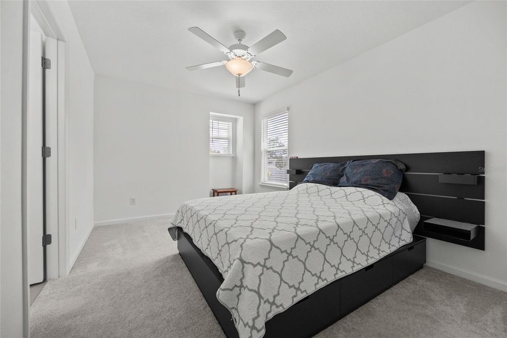 Image 23 of property listing at 2208 NW 89TH WAY, Gainesville, FL 32606