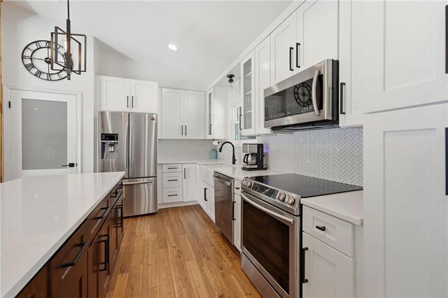 5200 W 57th Street, Roeland Park, KS 66205