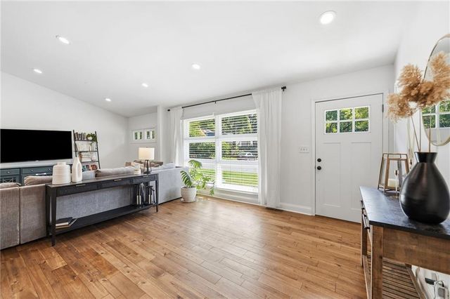 5200 W 57th Street, Roeland Park, KS 66205