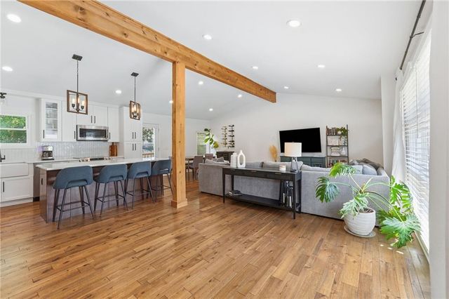 5200 W 57th Street, Roeland Park, KS 66205