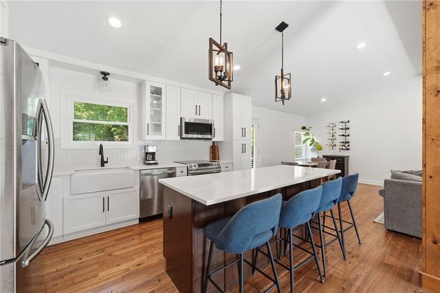 5200 W 57th Street, Roeland Park, KS 66205