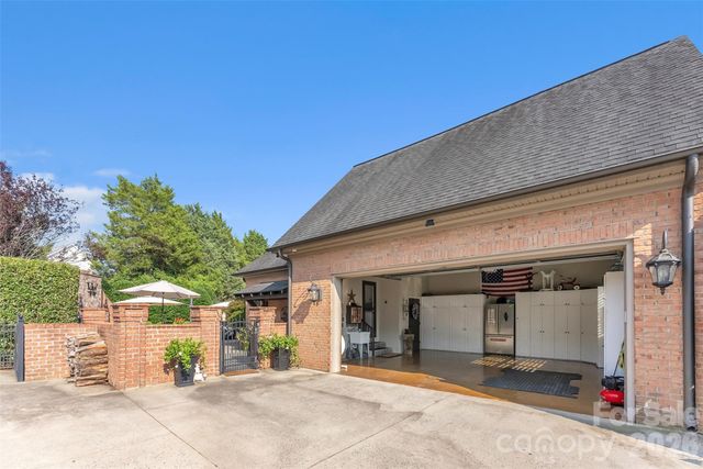 3759 Sand Wedge Drive, Gastonia, NC 28056