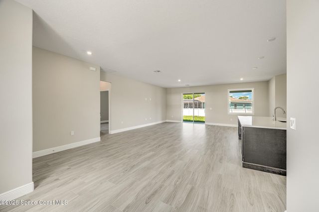 680 Londonderry Circle SE, Palm Bay, FL 32909