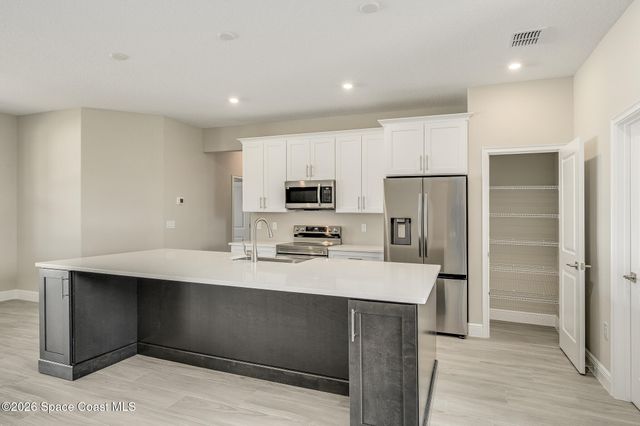 680 Londonderry Circle SE, Palm Bay, FL 32909