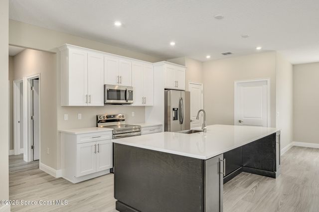 680 Londonderry Circle SE, Palm Bay, FL 32909