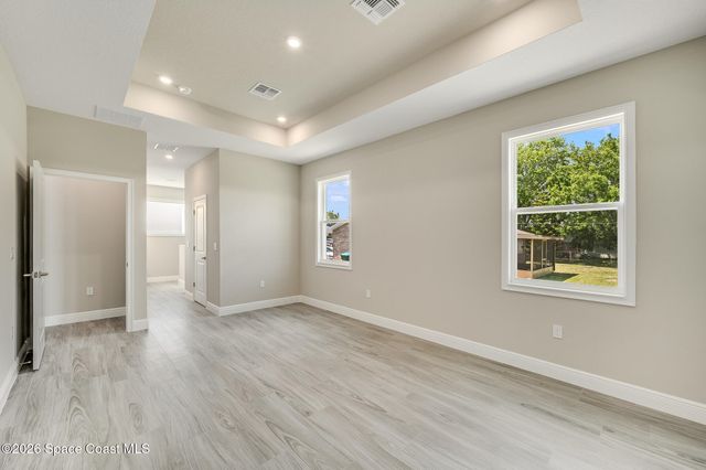 680 Londonderry Circle SE, Palm Bay, FL 32909