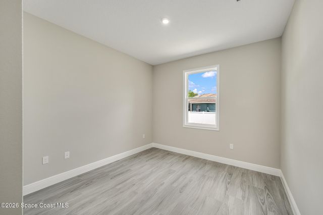 680 Londonderry Circle SE, Palm Bay, FL 32909