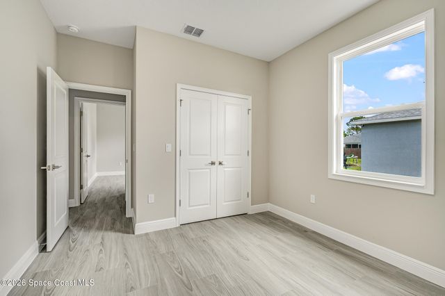 680 Londonderry Circle SE, Palm Bay, FL 32909